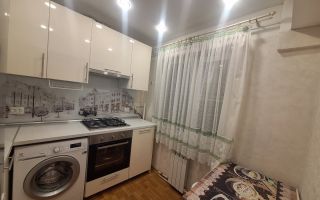 трехкомнатная квартира в Санкт-Петербурге по адресу: Науки проспект, 11