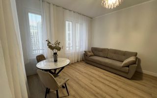 трехкомнатная квартира в Санкт-Петербурге по адресу: Миклухо Маклая наб., 3, к 1