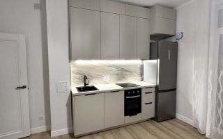 трехкомнатная квартира в Санкт-Петербурге по адресу: Миклухо Маклая наб., 3, к 1