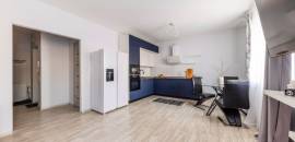 трехкомнатная квартира в Санкт-Петербурге по адресу: Днепропетровская ул., 37