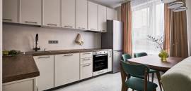 трехкомнатная квартира в Санкт-Петербурге по адресу: Планерная ул., 99, строение 1