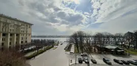 трехкомнатная квартира в Санкт-Петербурге по адресу: Петровская наб., 4