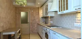 двухкомнатная квартира в Ленинградской области по адресу: Школьная ул., 11, к 1