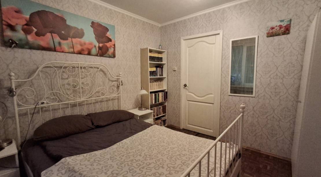 Сделка с квартирой с участием несовершеннолетнего в Сосновом Бору, юридическое сопровождение агентством недвижимости ЭВО