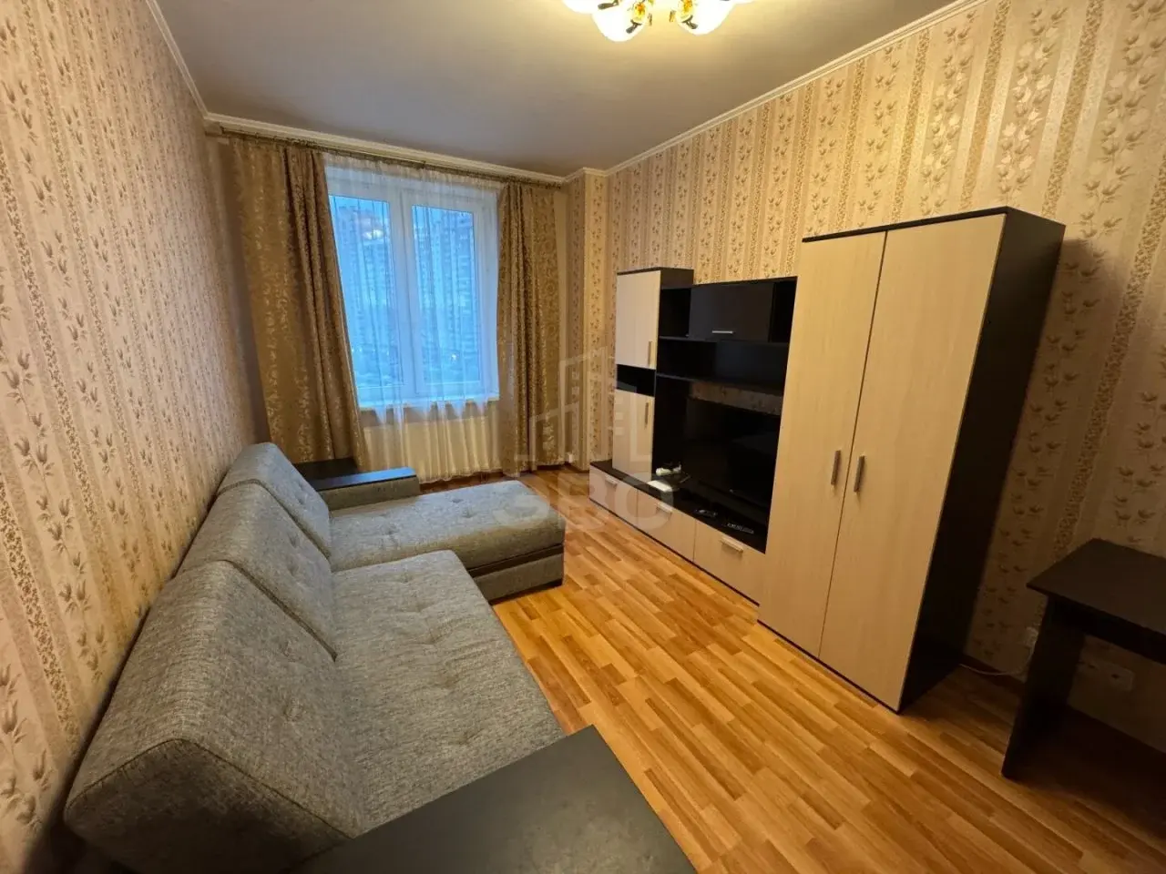 однокомнатная квартира в Санкт-Петербурге по адресу: Королёва проспект, 63, к 1