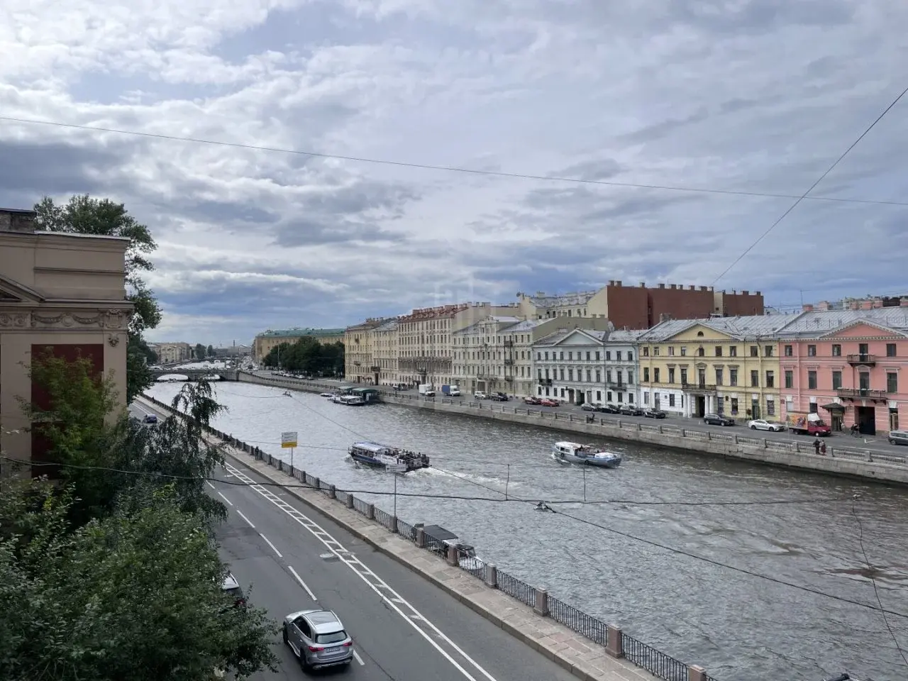 трехкомнатная квартира в Санкт-Петербурге по адресу: Реки Фонтанки наб., 102