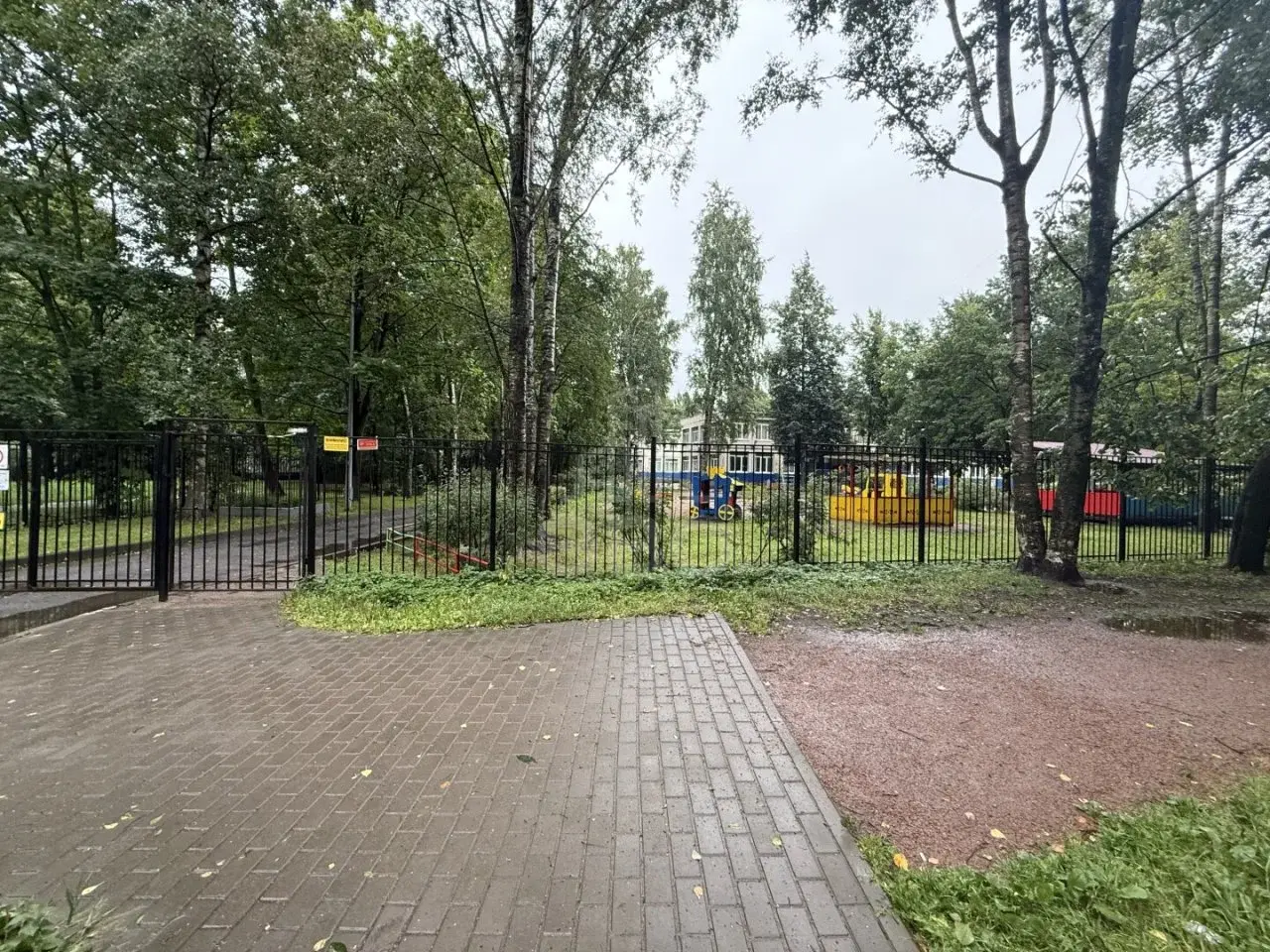 трехкомнатная квартира в Санкт-Петербурге по адресу: Руднева ул., 27, к 1, литера ж