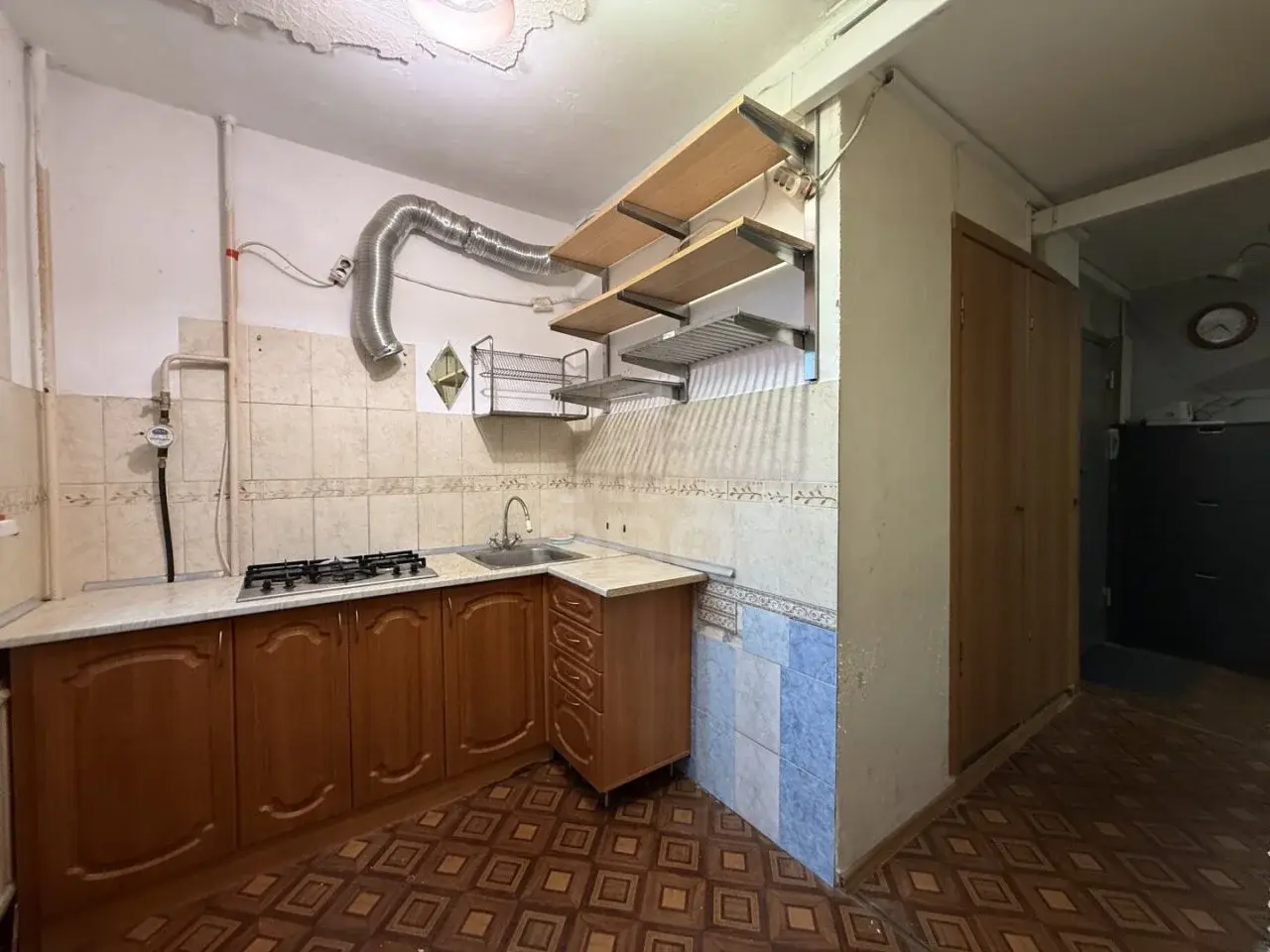 трехкомнатная квартира в Санкт-Петербурге по адресу: Руднева ул., 27, к 1, литера ж