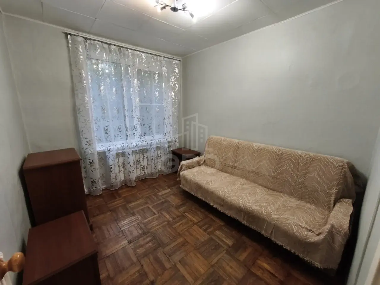 трехкомнатная квартира в Санкт-Петербурге по адресу: Червонного Казачества ул., 22