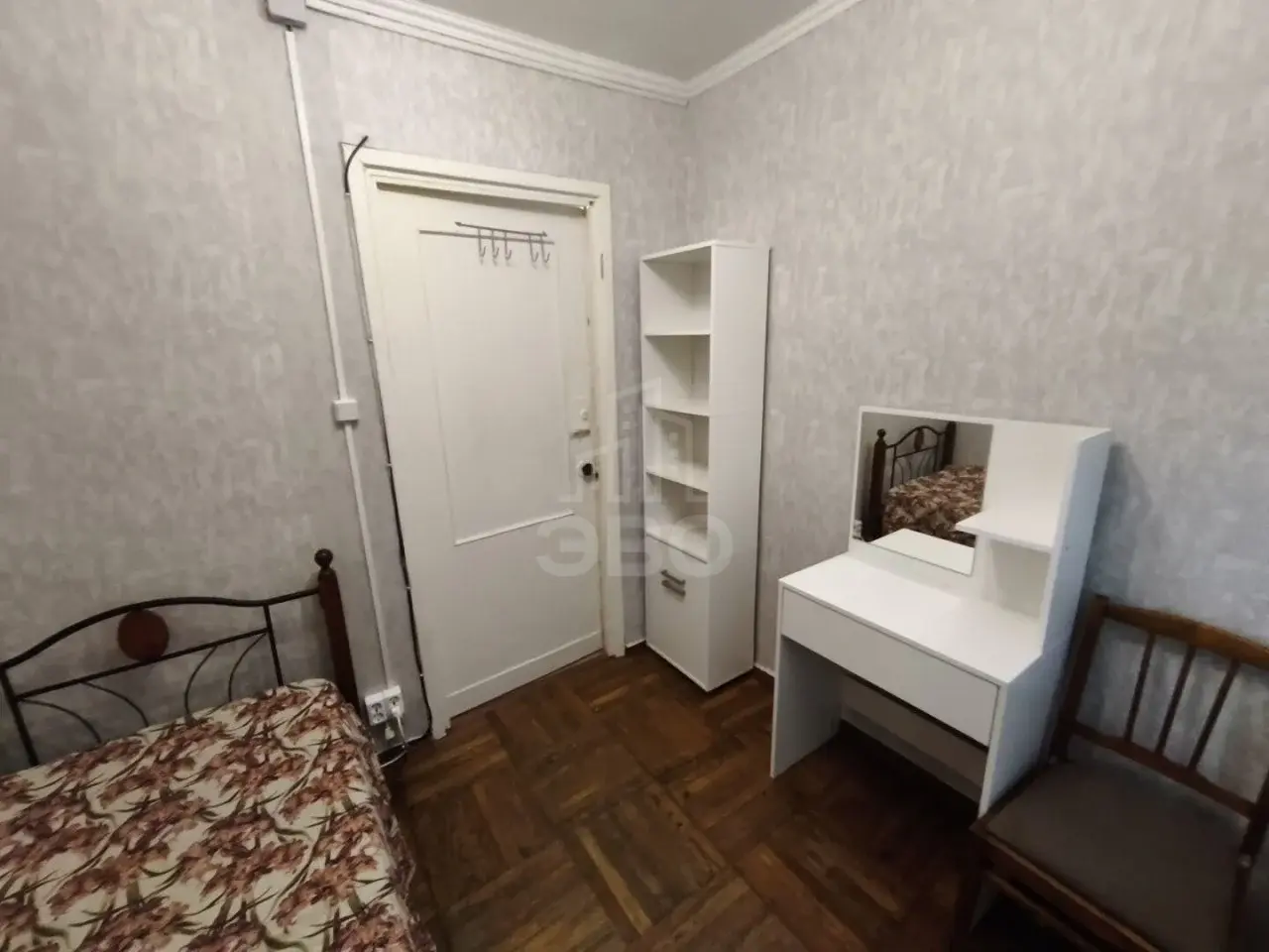 трехкомнатная квартира в Санкт-Петербурге по адресу: Червонного Казачества ул., 22