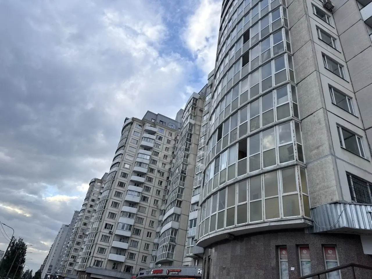 однокомнатная квартира в Санкт-Петербурге по адресу: Комендантский проспект, 17, к 1