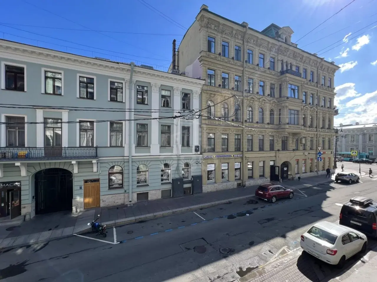 трехкомнатная квартира в Санкт-Петербурге по адресу: Караванная ул., 11/64, литера А