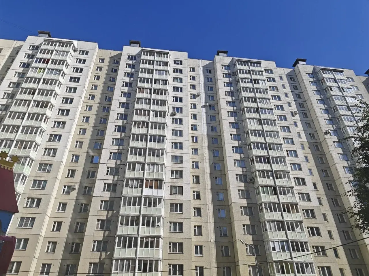 однокомнатная квартира в Санкт-Петербурге по адресу: Бадаева ул., 8, к 1