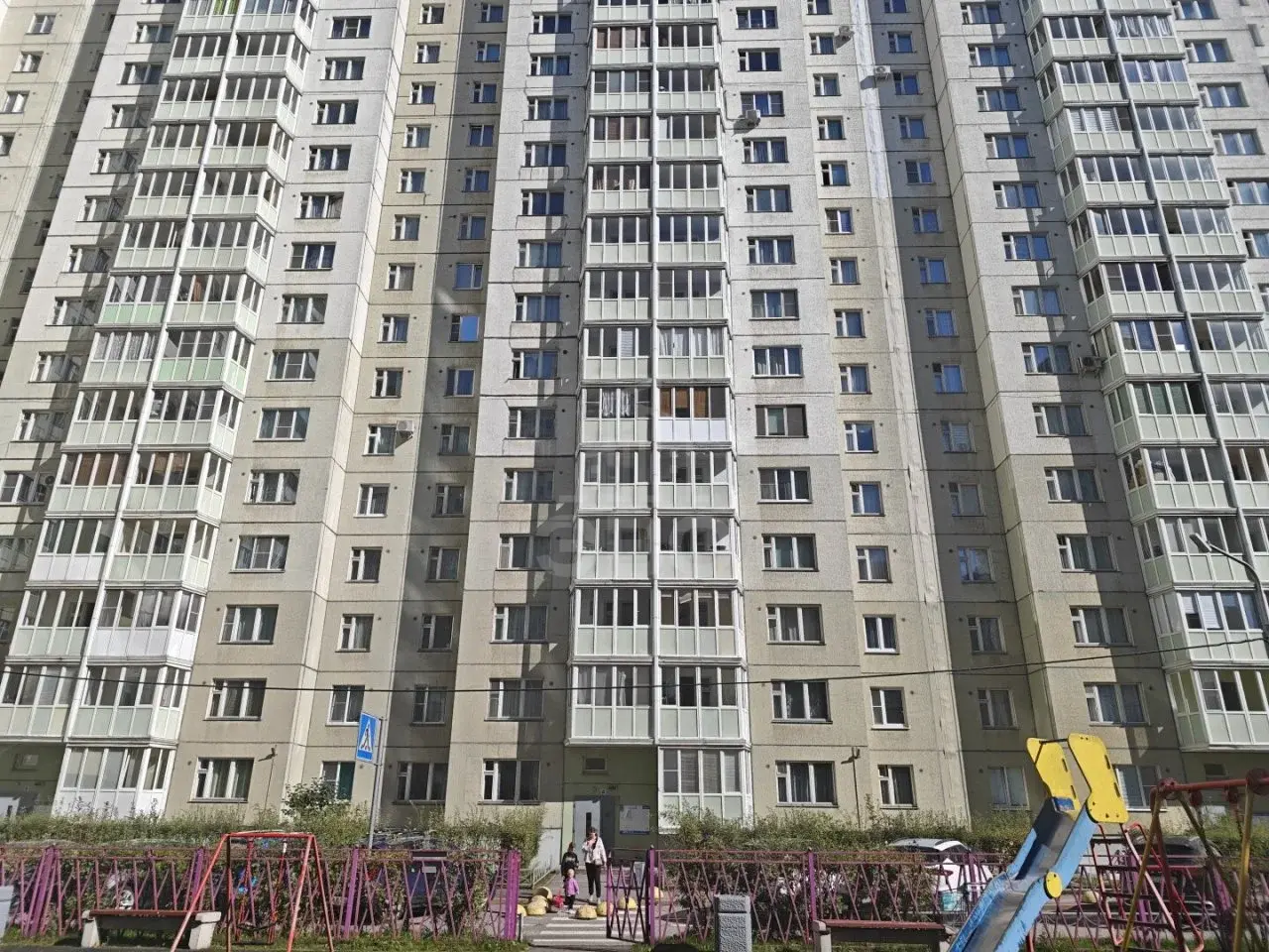 однокомнатная квартира в Санкт-Петербурге по адресу: Бадаева ул., 8, к 1
