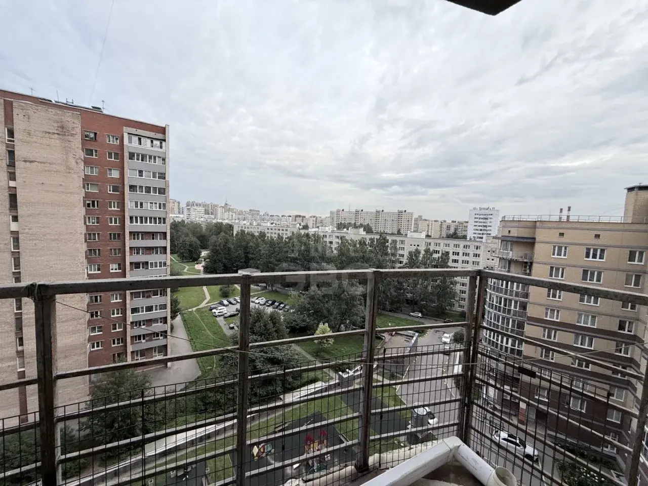 однокомнатная квартира в Санкт-Петербурге по адресу: Серебристый б-р., 17