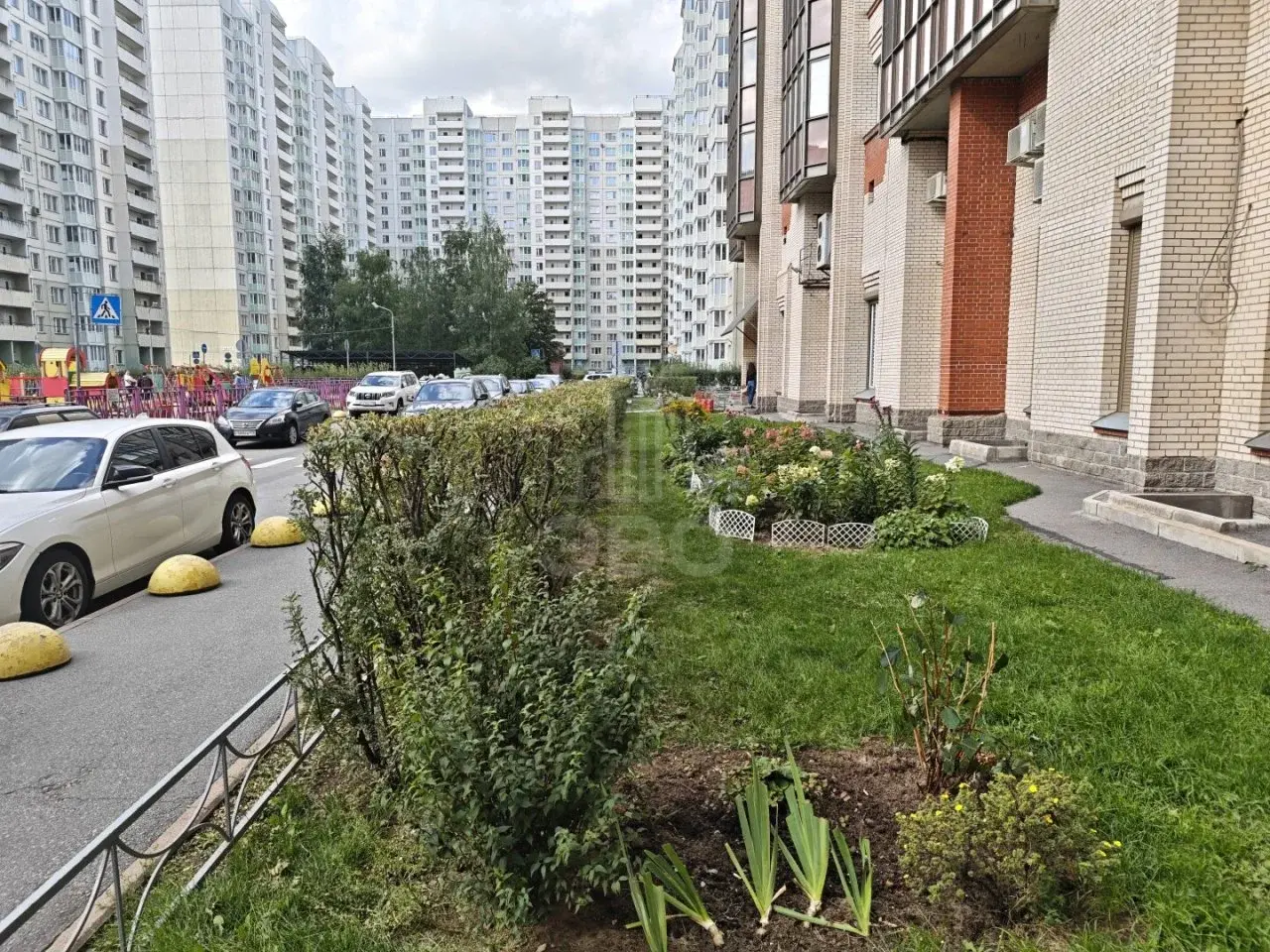однокомнатная квартира в Санкт-Петербурге по адресу: Бадаева ул., 6, к 1