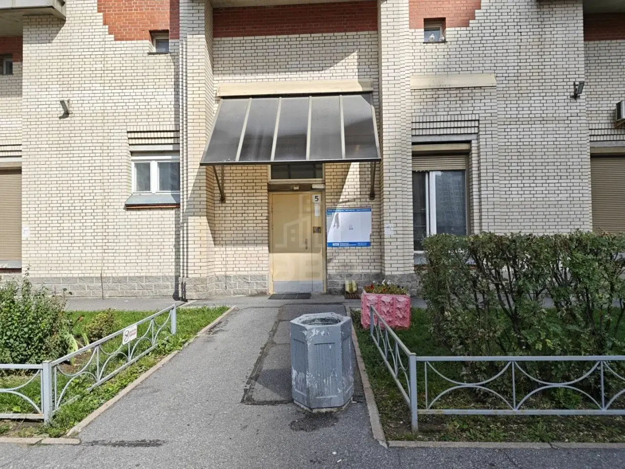 однокомнатная квартира в Санкт-Петербурге по адресу: Бадаева ул., 6, к 1