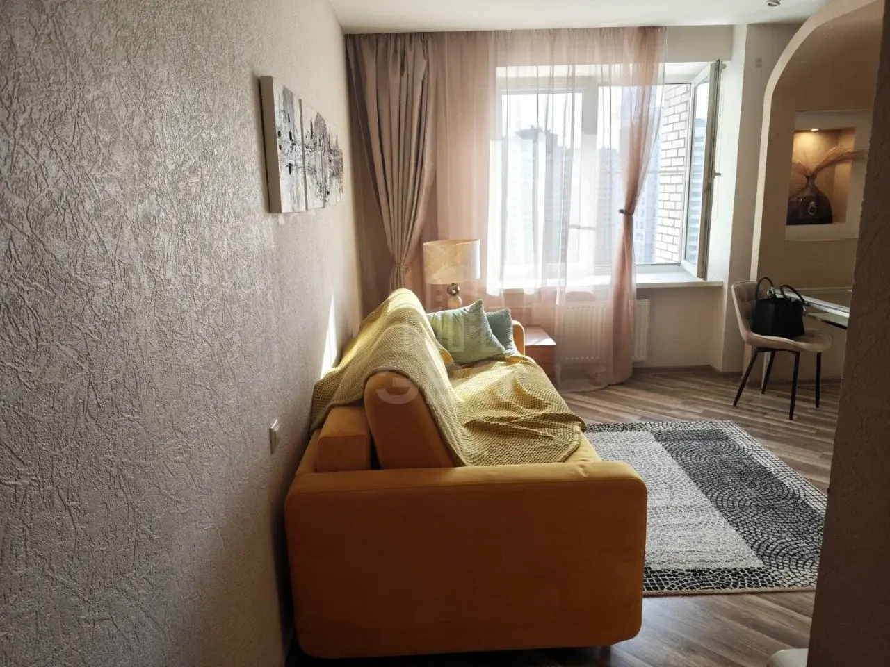 однокомнатная квартира в Санкт-Петербурге по адресу: Бадаева ул., 6, к 1