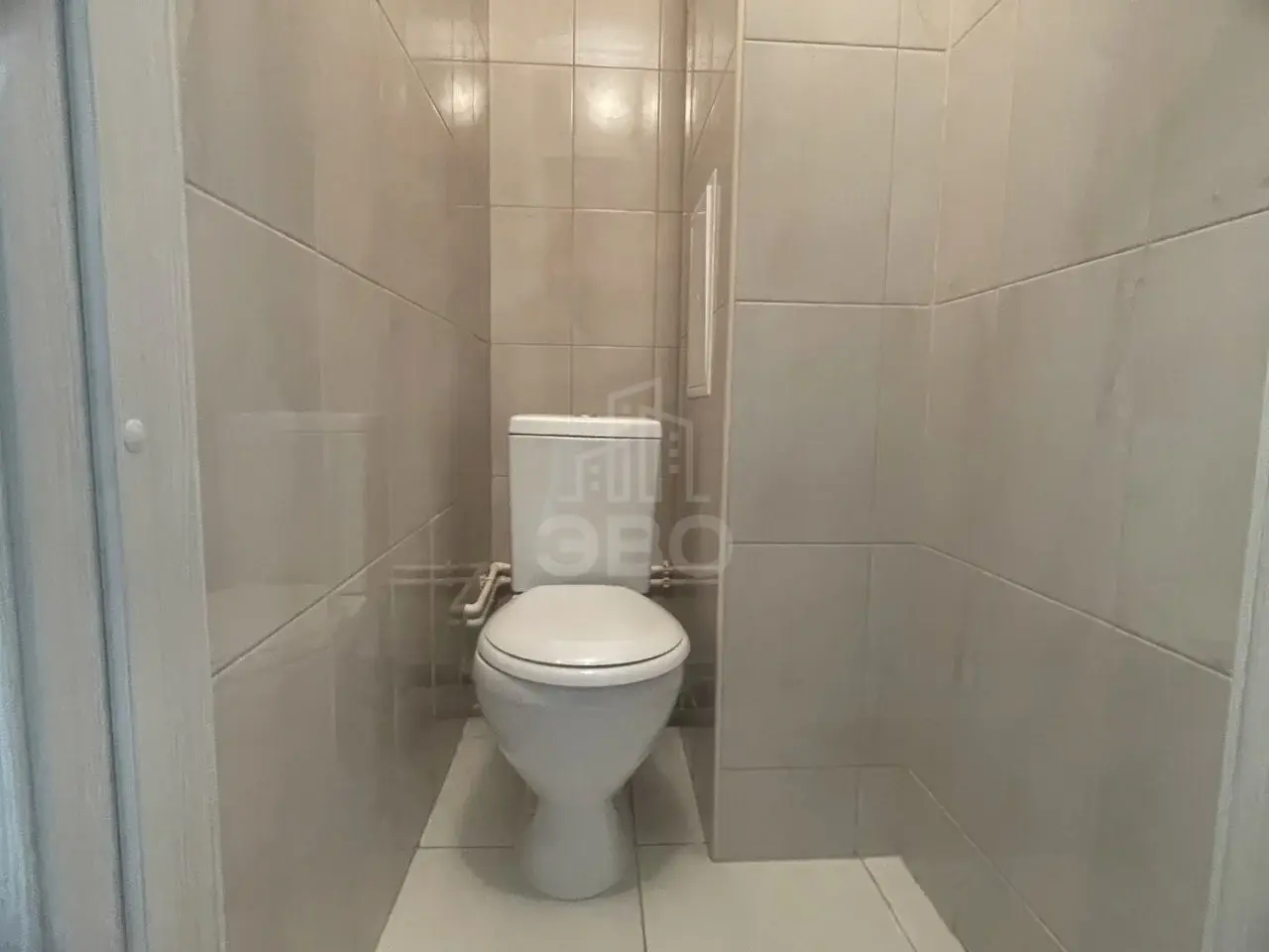 трехкомнатная квартира в Санкт-Петербурге по адресу: Шишкина ул., 309, к 1, строение 1