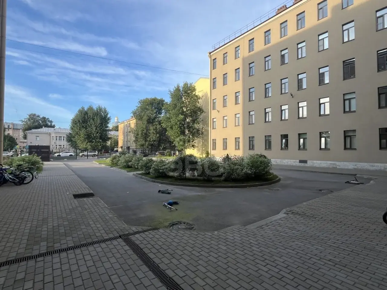 трехкомнатная квартира в Санкт-Петербурге по адресу: 11-я Красноармейская ул., 7