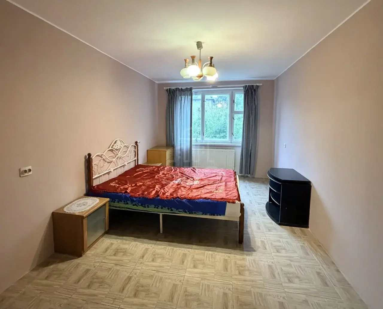трехкомнатная квартира в Санкт-Петербурге по адресу: Маршала Тухачевского ул., 7, к 2