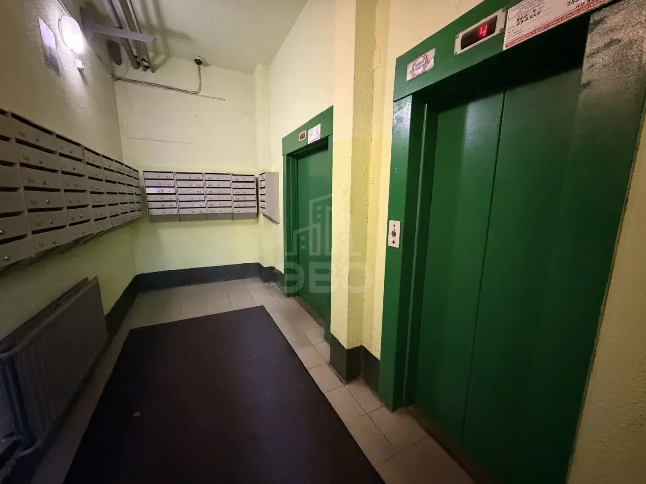 трехкомнатная квартира в Санкт-Петербурге по адресу: Ткачей ул., 68, к 2