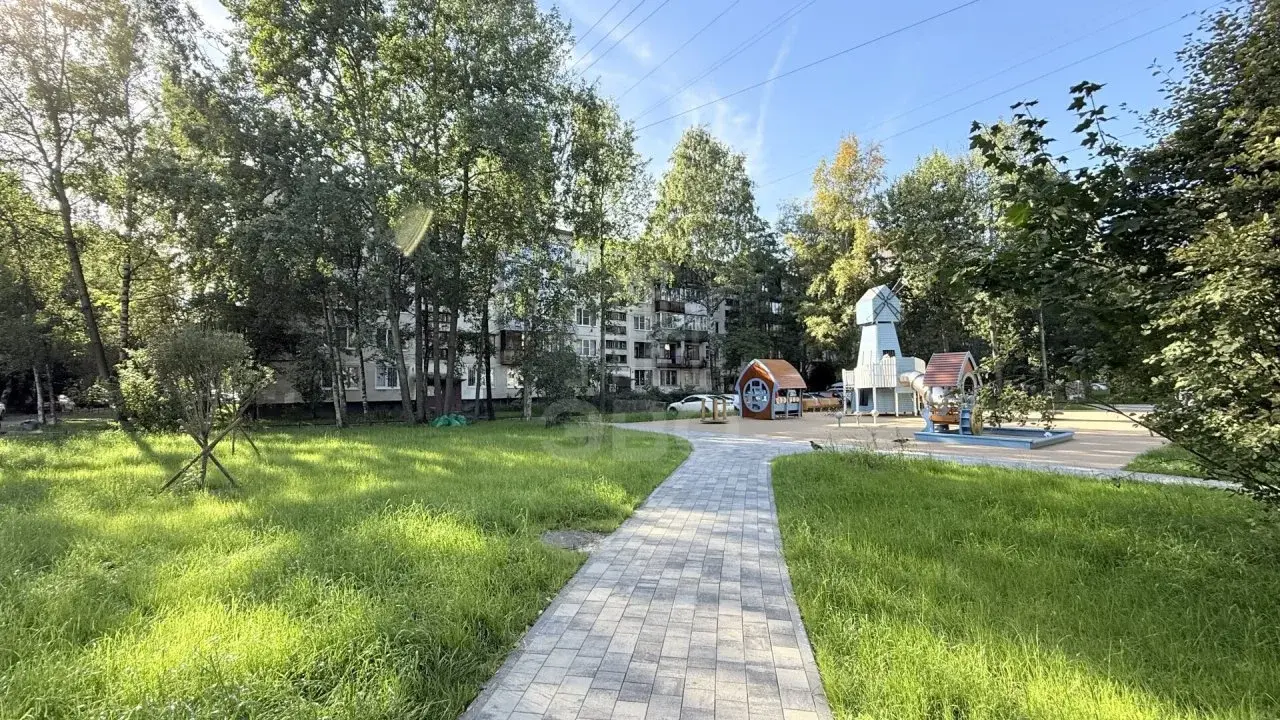 двухкомнатная квартира в Санкт-Петербурге по адресу: Шотмана ул., 8, к 1