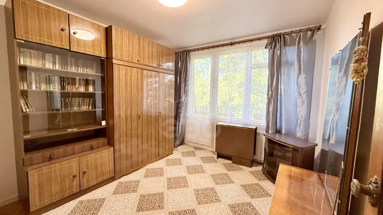двухкомнатная квартира в Санкт-Петербурге по адресу: Шотмана ул., 8, к 1