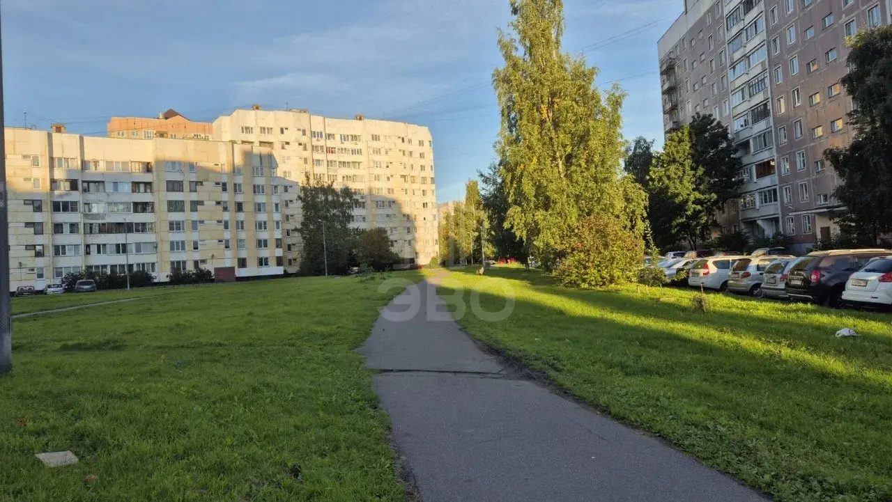 трехкомнатная квартира в Санкт-Петербурге по адресу: Планерная ул., 47, к 4