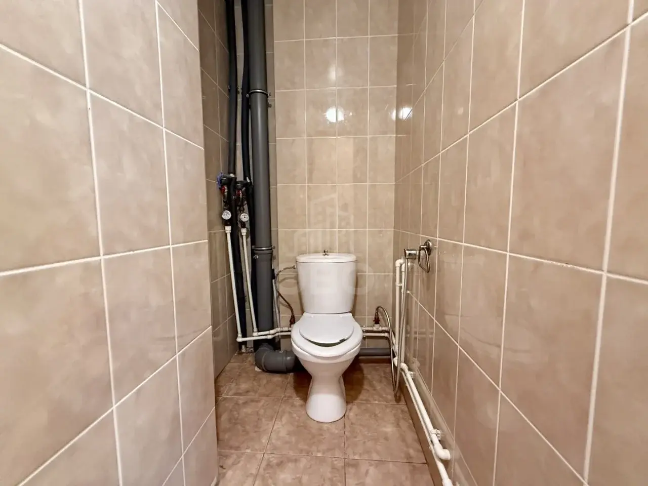 трехкомнатная квартира в Санкт-Петербурге по адресу: Колпинское ш., 24, к 2, литера А