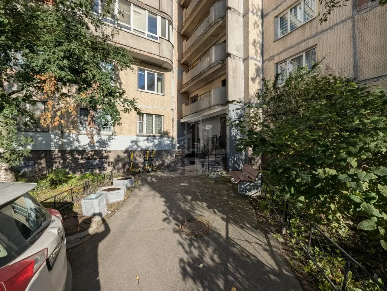 двухкомнатная квартира в Санкт-Петербурге по адресу: Малая Карпатская ул., 15