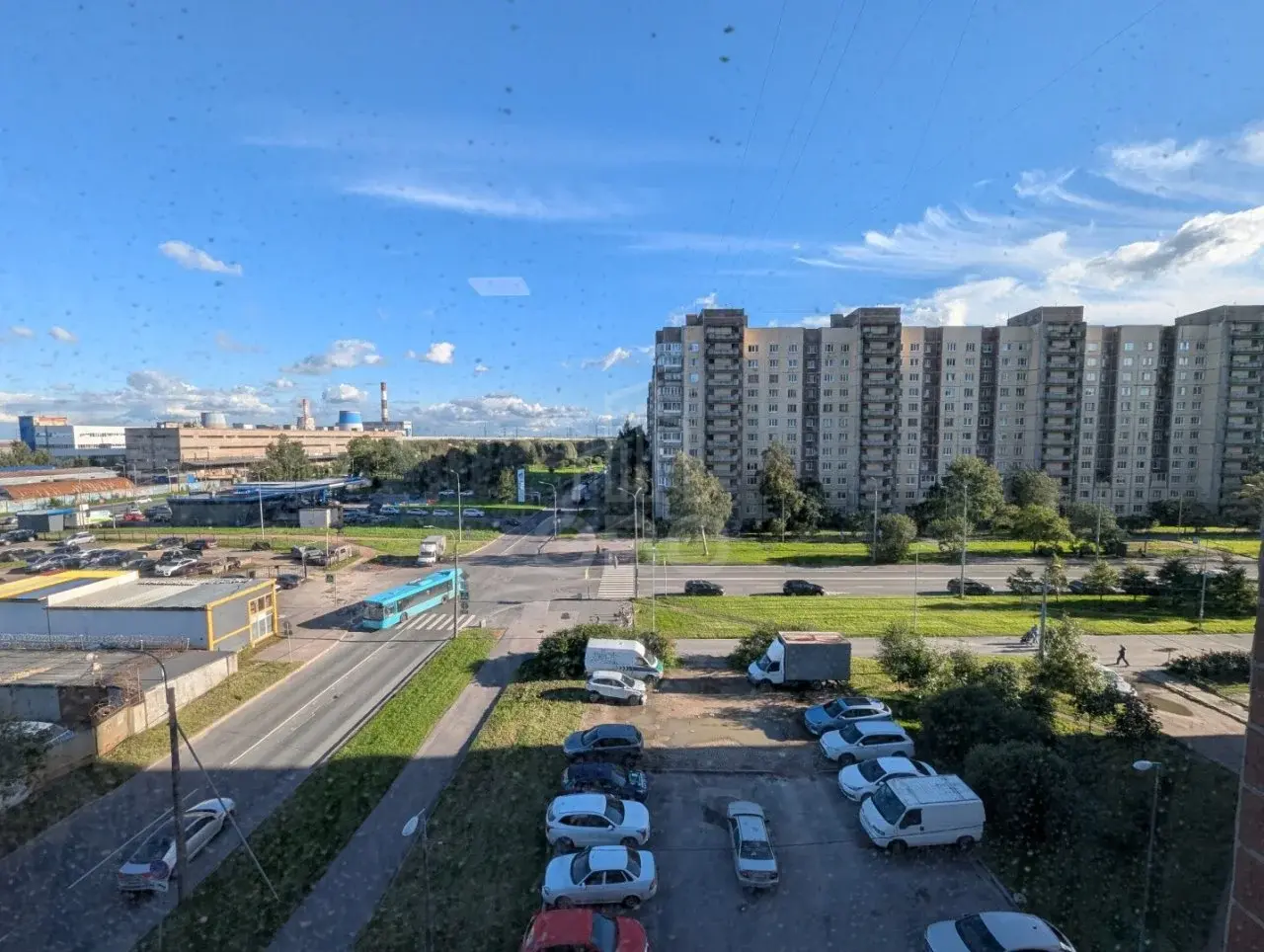 двухкомнатная квартира в Санкт-Петербурге по адресу: Малая Карпатская ул., 15
