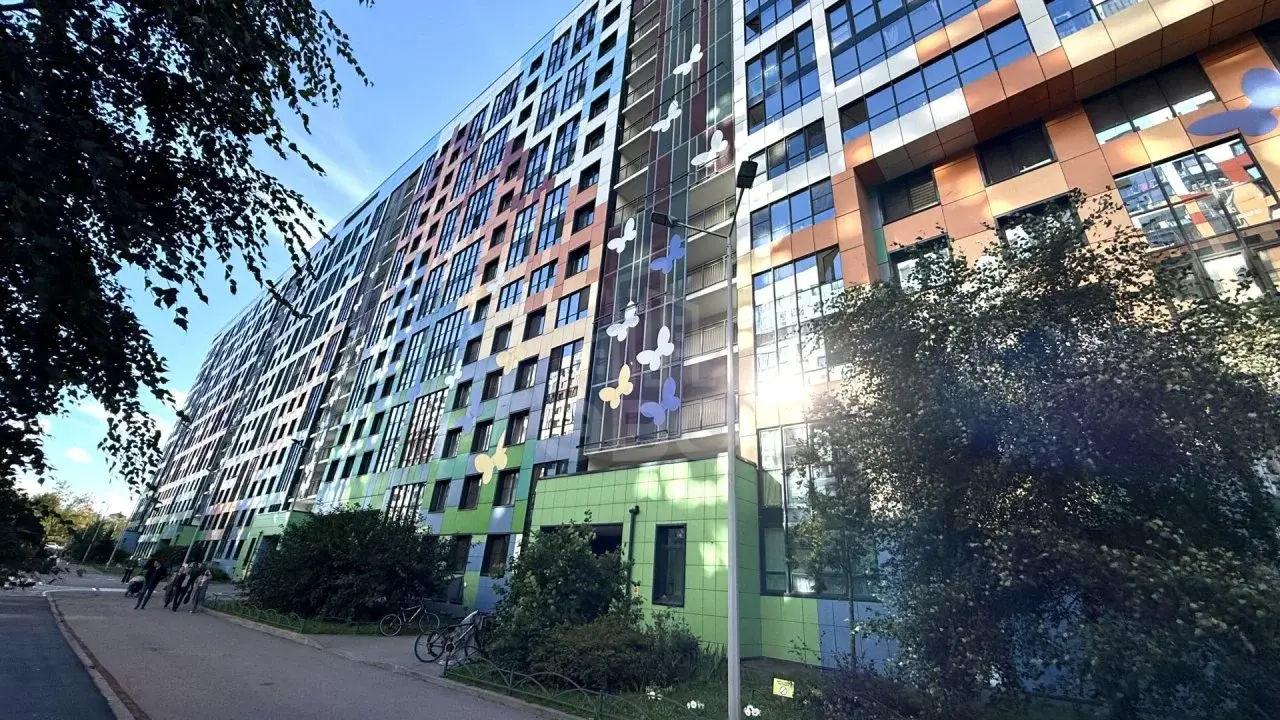 однокомнатная квартира в Санкт-Петербурге по адресу: Крыленко ул., 1, к 1, строение 2