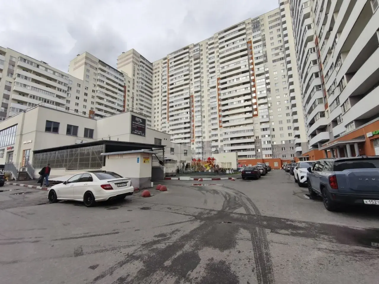 двухкомнатная квартира в Санкт-Петербурге по адресу: Тихоокеанская ул., 1, к 2