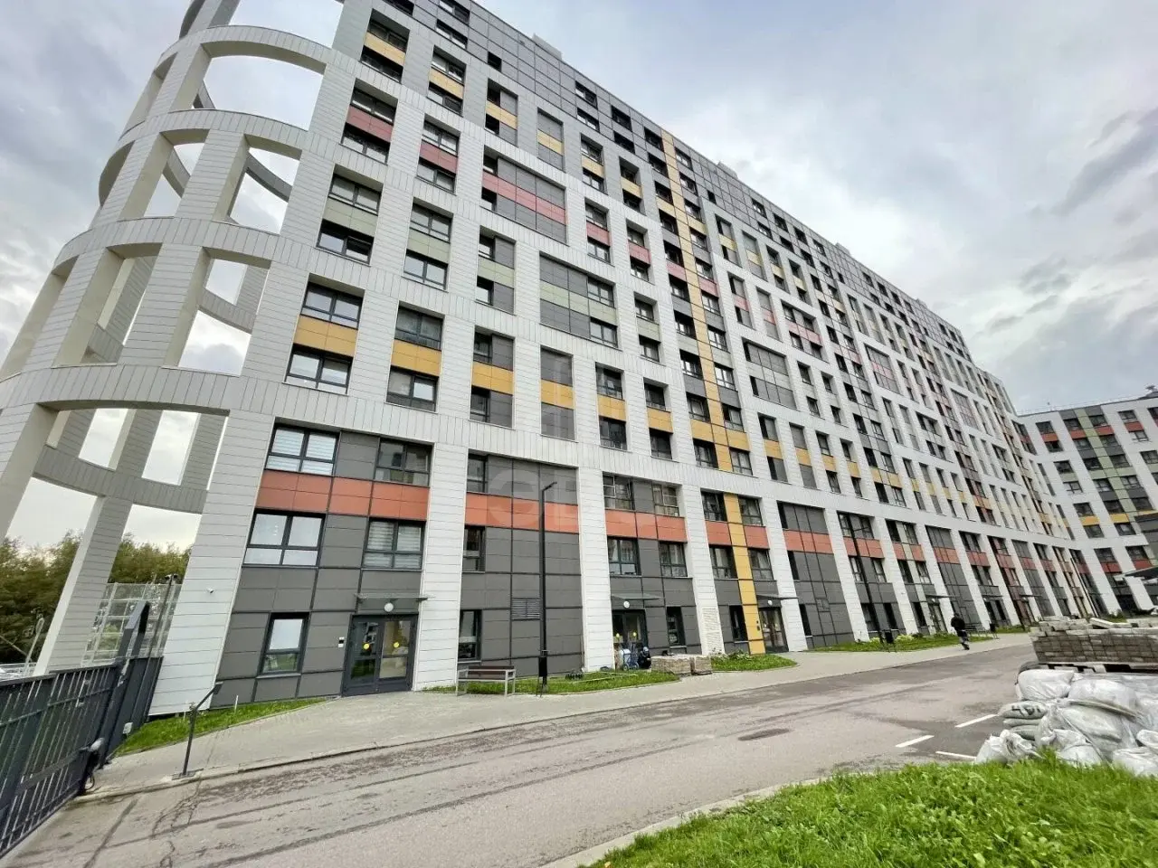 однокомнатная квартира в Санкт-Петербурге по адресу: Планерная ул., 87, к 1