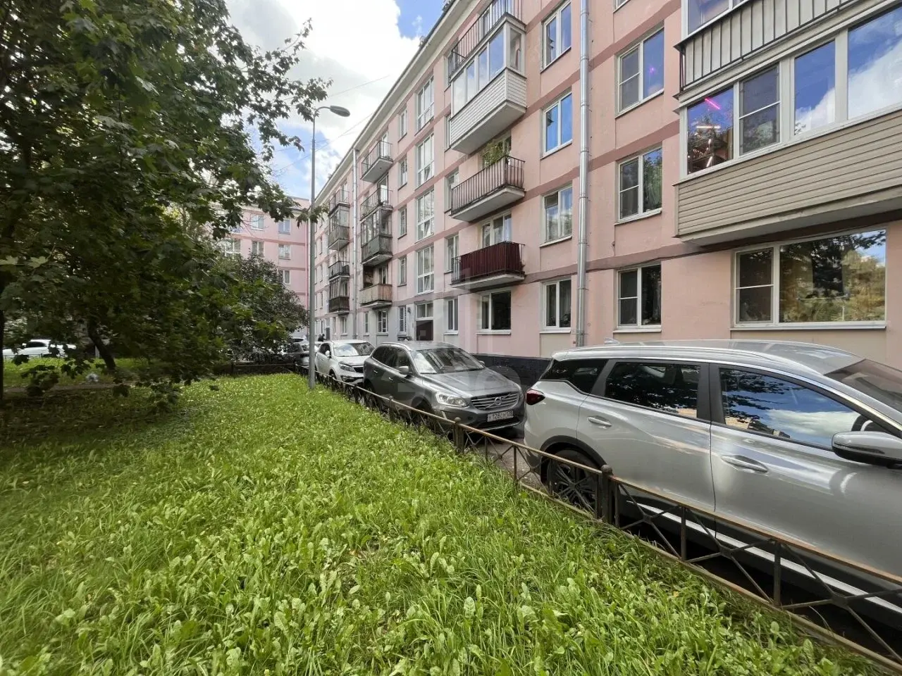 однокомнатная квартира в Санкт-Петербурге по адресу: Кузнецовская ул., 16
