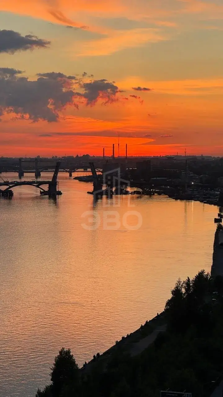 однокомнатная квартира в Санкт-Петербурге по адресу: Октябрьская наб., 44, строение 1
