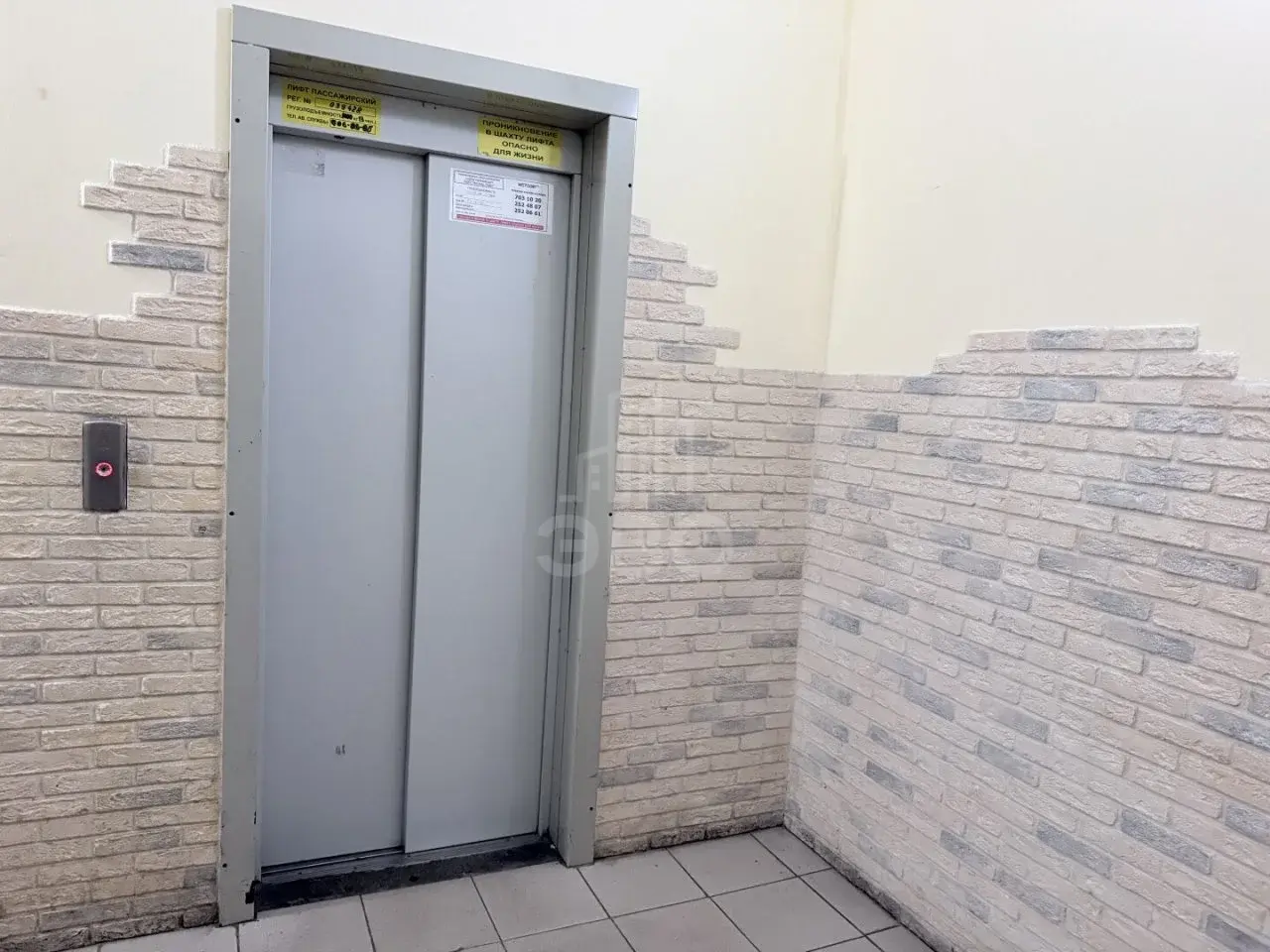 однокомнатная квартира в Санкт-Петербурге по адресу: Королёва проспект, 2