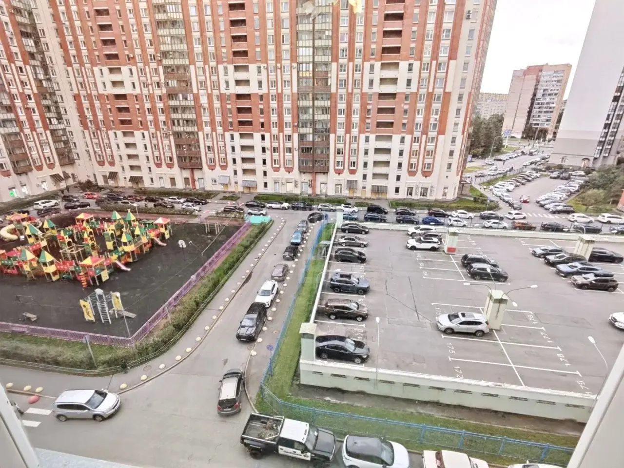 двухкомнатная квартира в Санкт-Петербурге по адресу: Бадаева ул., 8, к 2