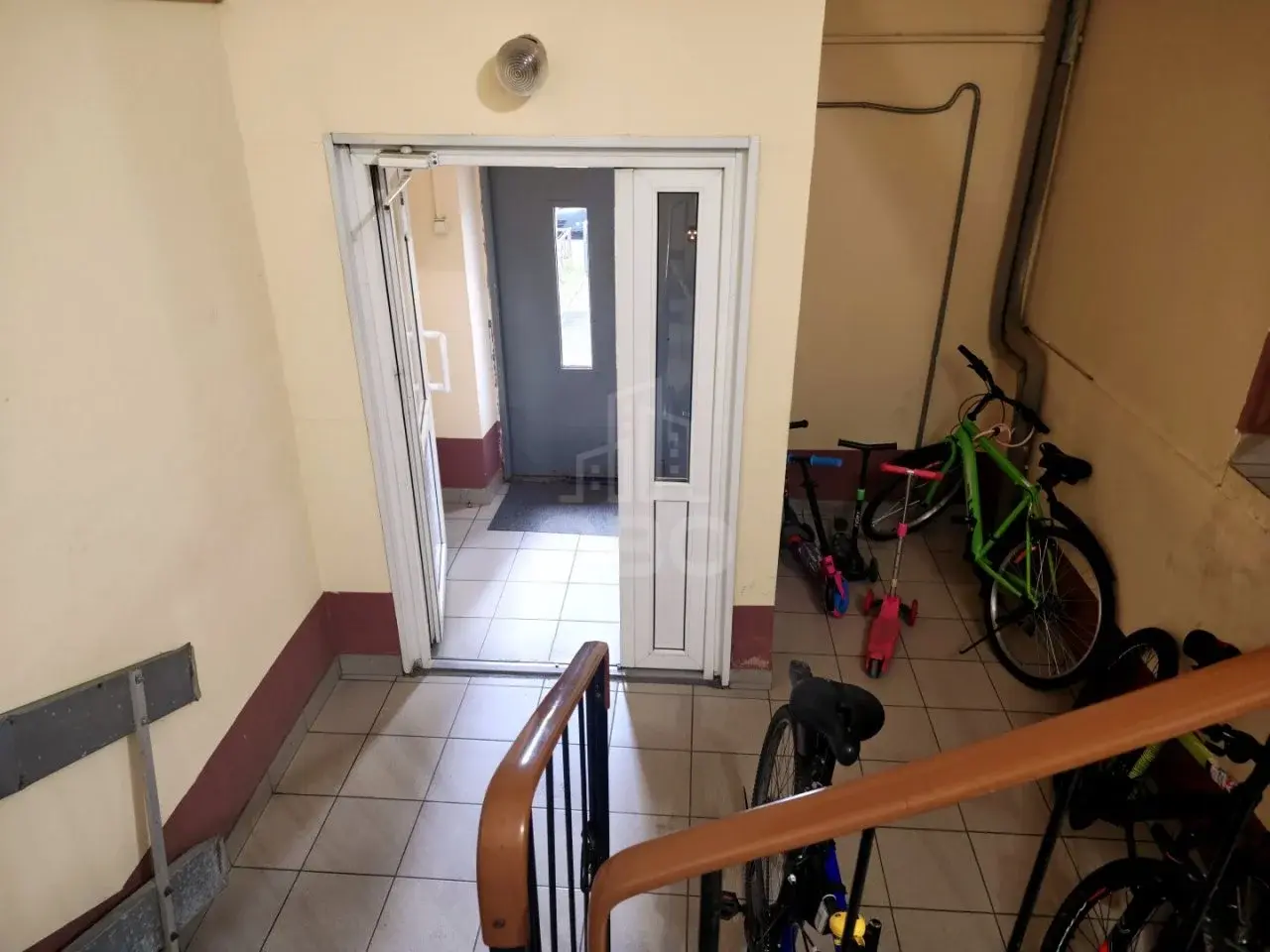 двухкомнатная квартира в Санкт-Петербурге по адресу: Бадаева ул., 8, к 2