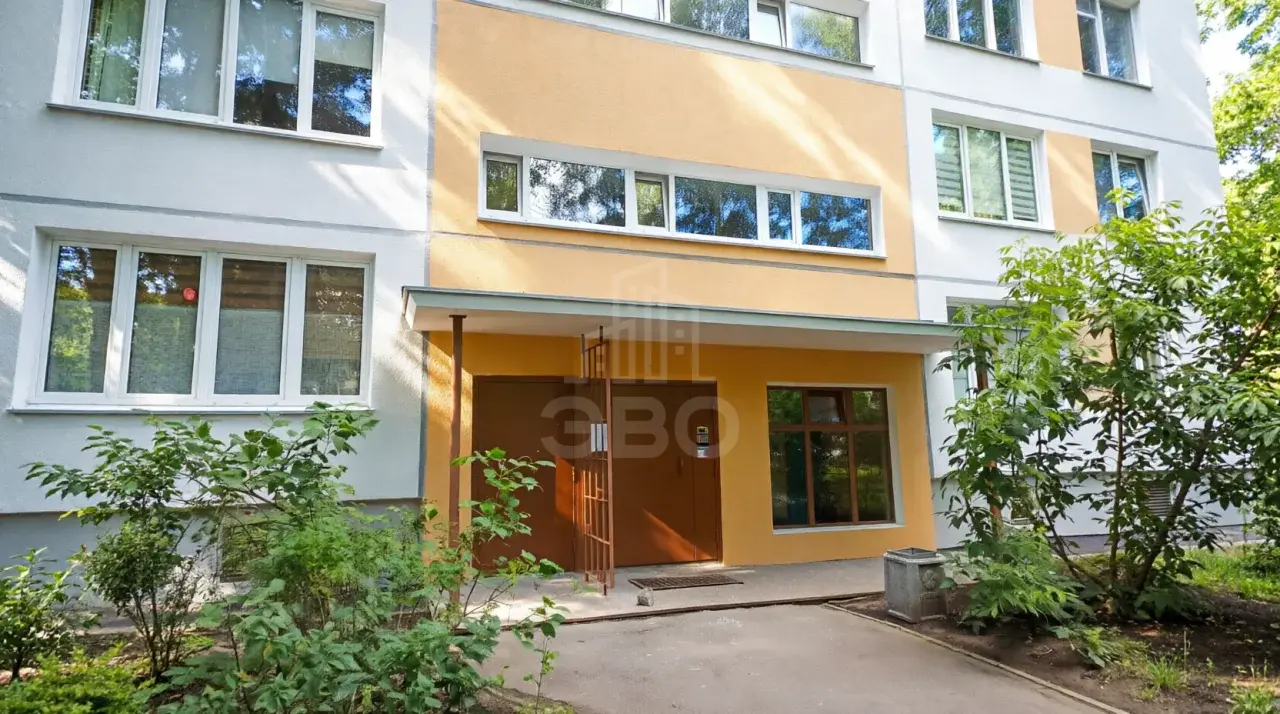 однокомнатная квартира в Санкт-Петербурге по адресу: Белы Куна ул., 20, к 1