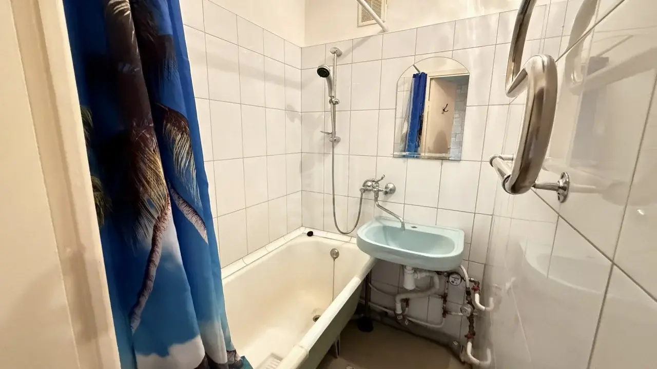 двухкомнатная квартира в Санкт-Петербурге по адресу: Димитрова ул., 7, к 2