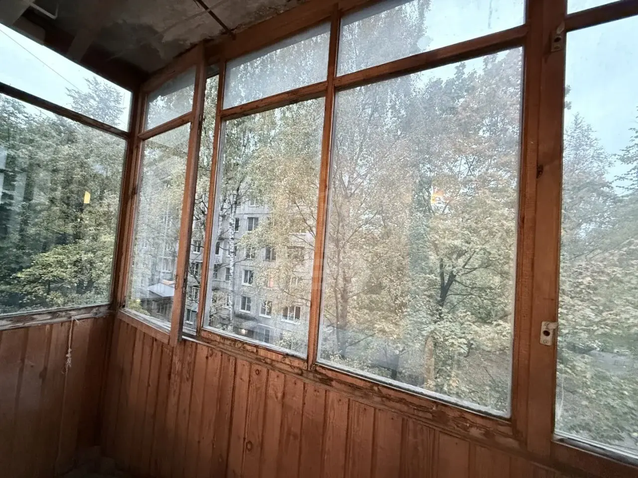 трехкомнатная квартира в Санкт-Петербурге по адресу: Ланское ш., 18