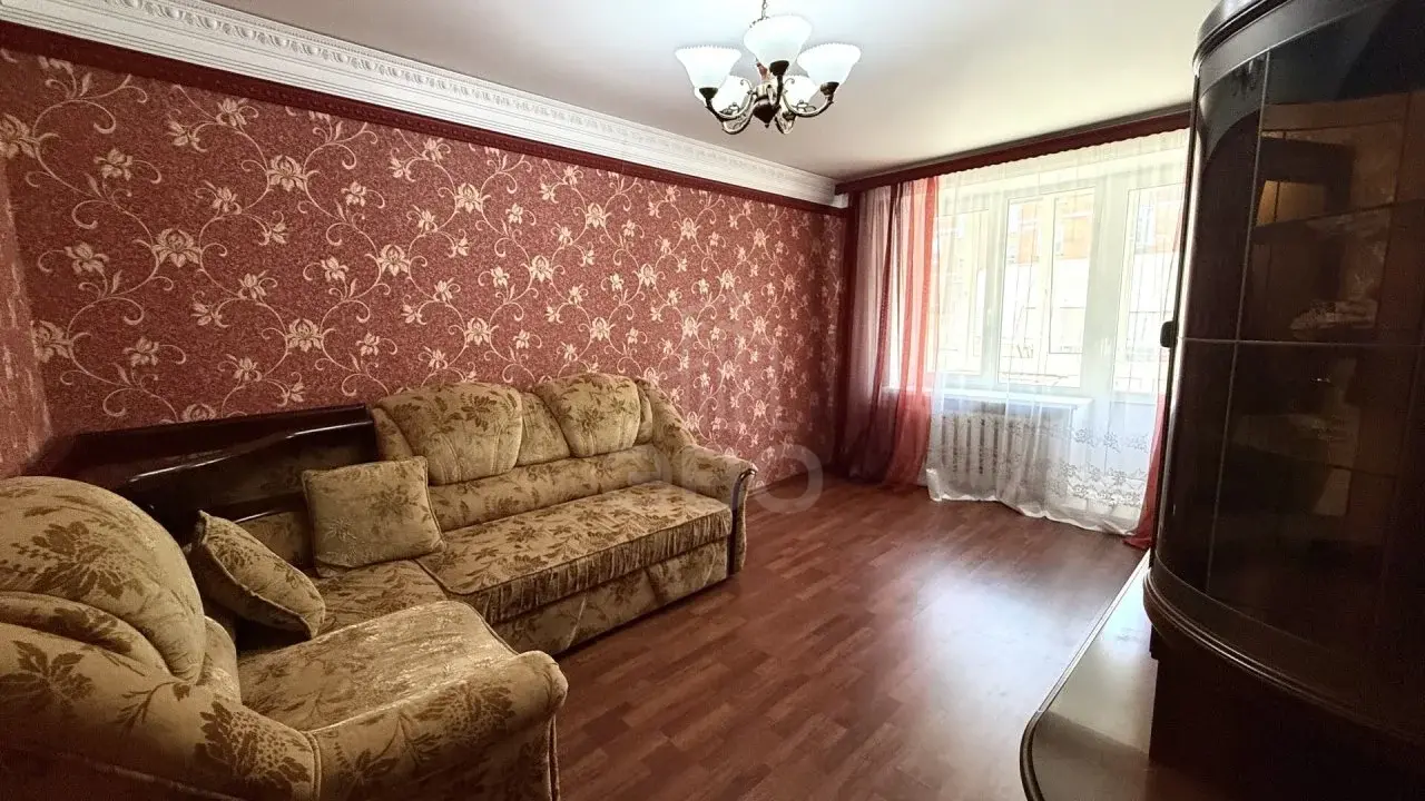 трехкомнатная квартира в Санкт-Петербурге по адресу: Варшавская ул., 61