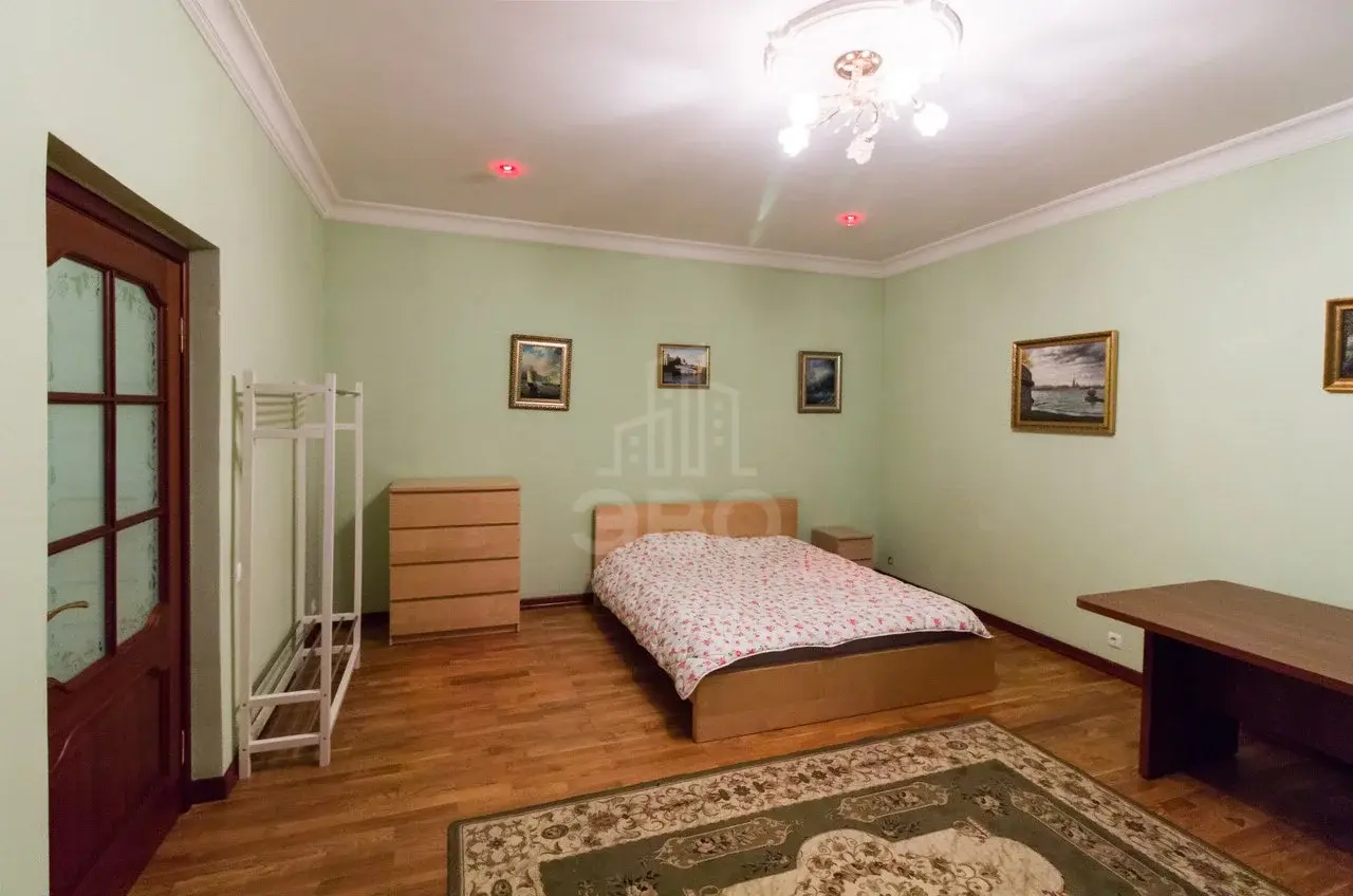 однокомнатная квартира в Санкт-Петербурге по адресу: Малая Садовая ул., 4