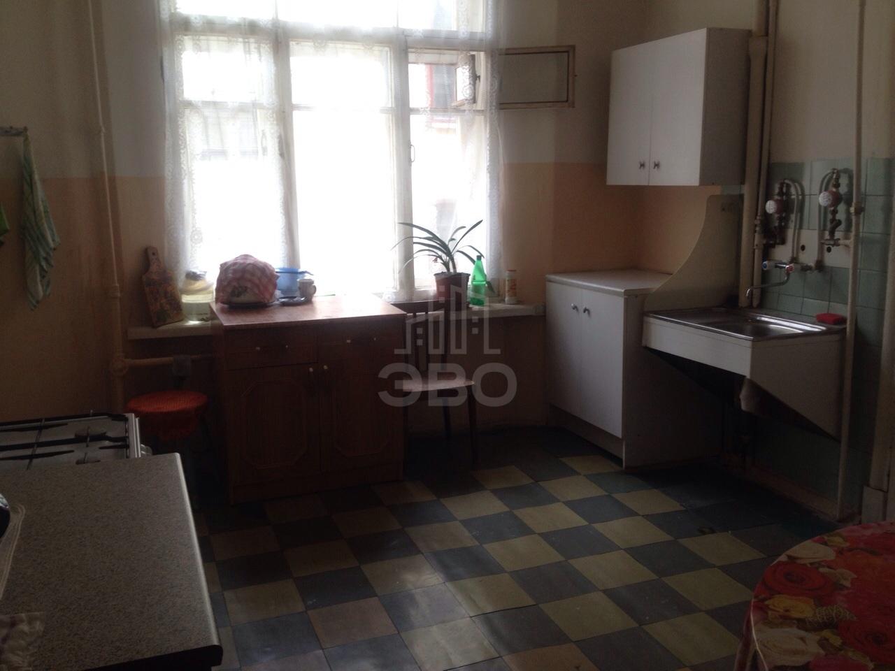 комната в Санкт-Петербурге по адресу: Суворовский проспект 38