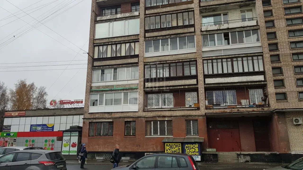однокомнатная квартира в Санкт-Петербурге по адресу: Новоизмайловский пр-кт., 28, к.1
