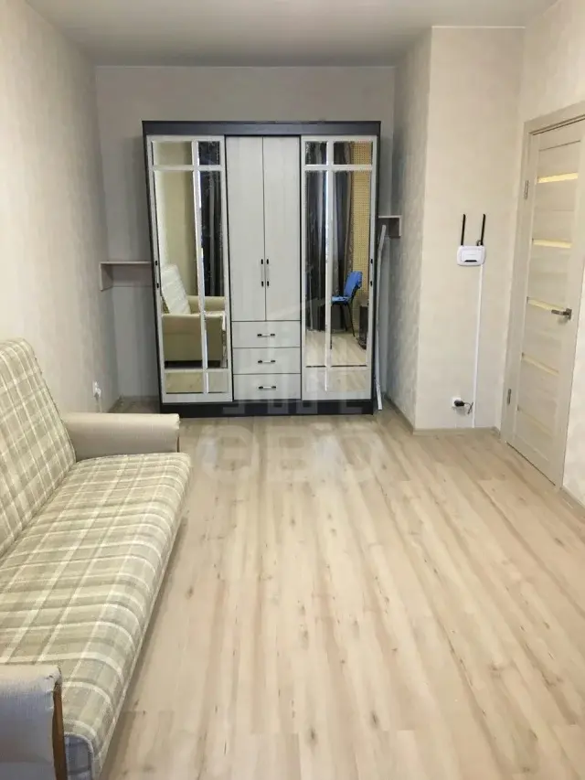однокомнатная квартира в Санкт-Петербурге по адресу: Австрийская ул., 4, к.2