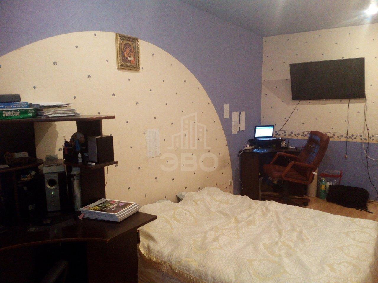 трехкомнатная квартира в Санкт-Петербурге по адресу: Сизова пр-кт., 25