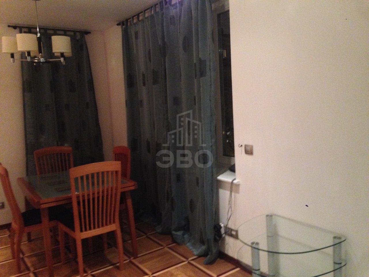 двухкомнатная квартира в Санкт-Петербурге по адресу: Петроградская наб 4